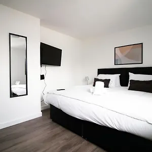 Aparthotel Ty Suites 7 - New In, Cardiff